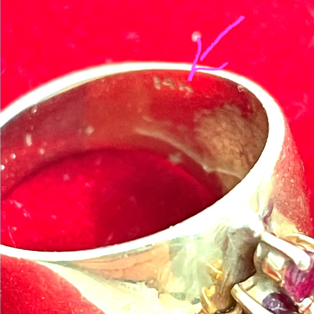14k heavy Ruby and Diamond Heart Ring - Picture 6 of 8